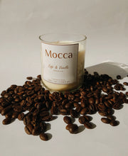 Load image into Gallery viewer, Velas de café. Vela nespresso con aroma a café recién hecho, elaboradas a mano en España con cera de soja ecológica. 
