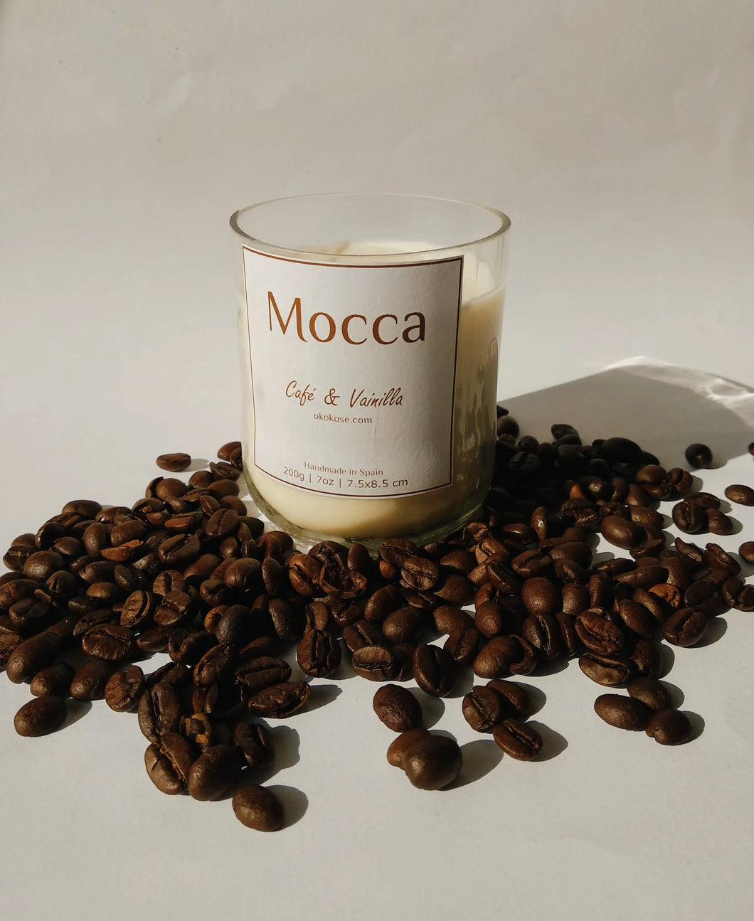 Velas de café. Vela nespresso con aroma a café recién hecho, elaboradas a mano en España con cera de soja ecológica. 